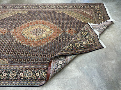 6'7"x9'9" Fine Hand-Knotted Wool & Silk Blend Tabrize Mahi Carpet - Area Rug