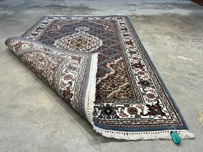 3'1"x4'10" Hand-Knotted Wool & Silk Pile Tabrize Mahi Rug