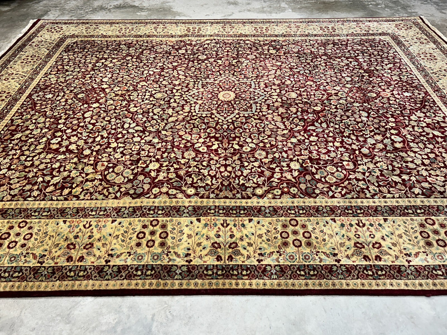 9'x12' Hand-Knotted 100% Lamb Wool Pile Persiane Design Carpet - Area Rug