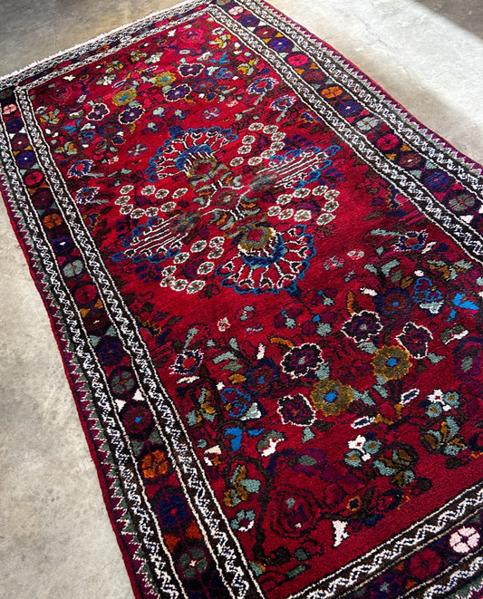 4'6" x 8' Hand-Knotted 100% Wool Hamadane Area Rug