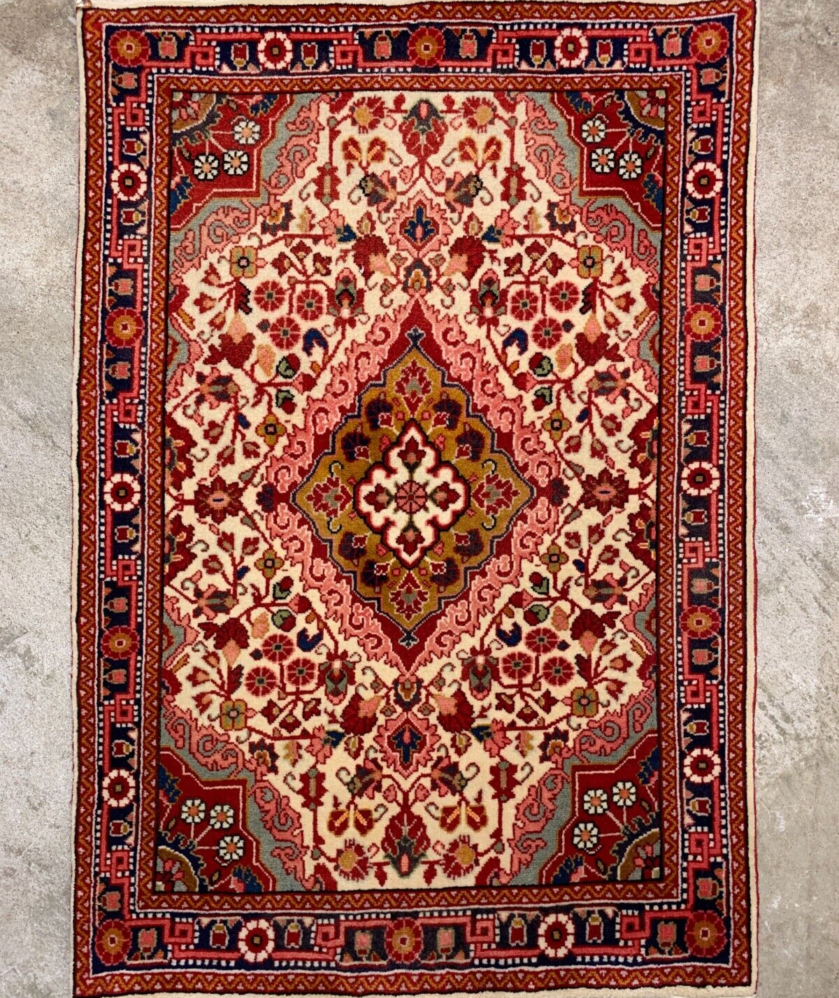 2'2"x3'2" Hand-Knotted Wool Oriental Rug - Area Carpet