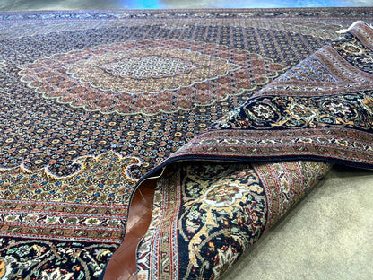 6'8"x9'8" Fine Hand-Knotted Wool & Silk Oriental Tabrize Rug - Area Carpet