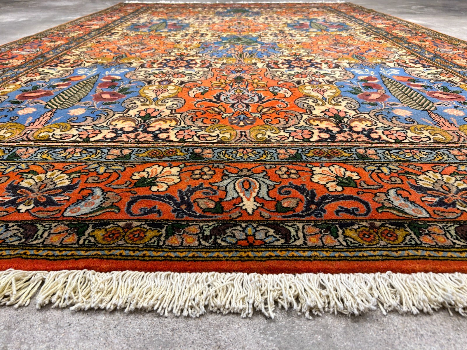 6'7"x10'5" Hand-Knotted 100% Lamb Wool Bakhtiarie Carpet - Area Rug