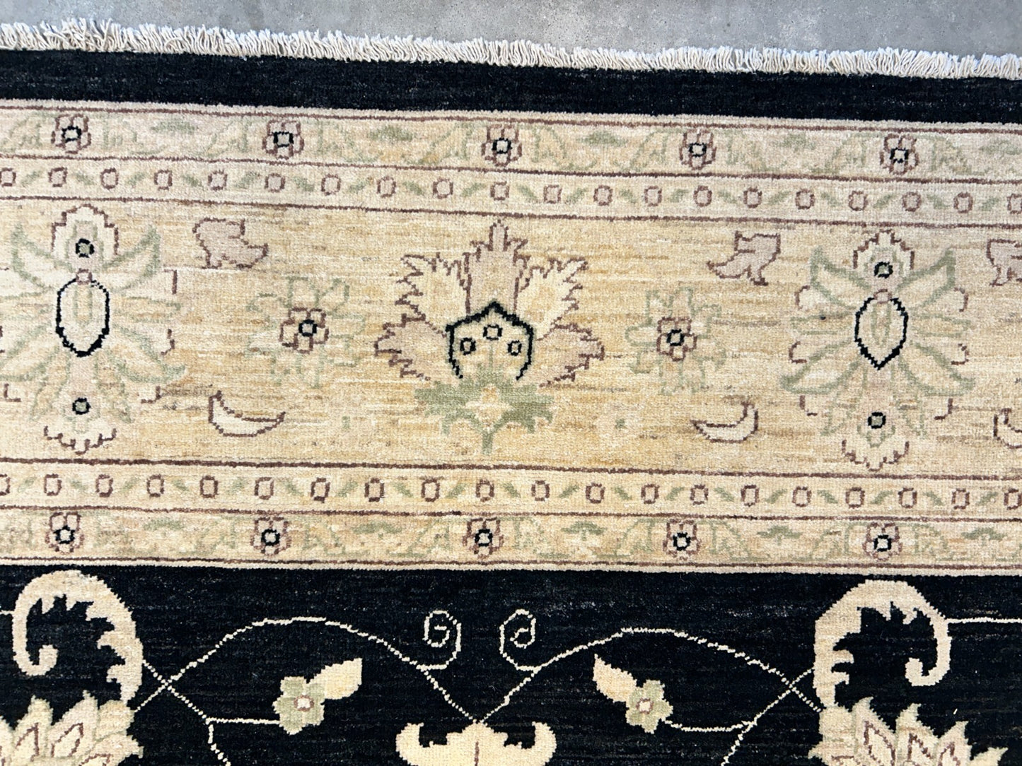 9'x12' Hand-Knotted 100% Wool Pile Oriental Rug