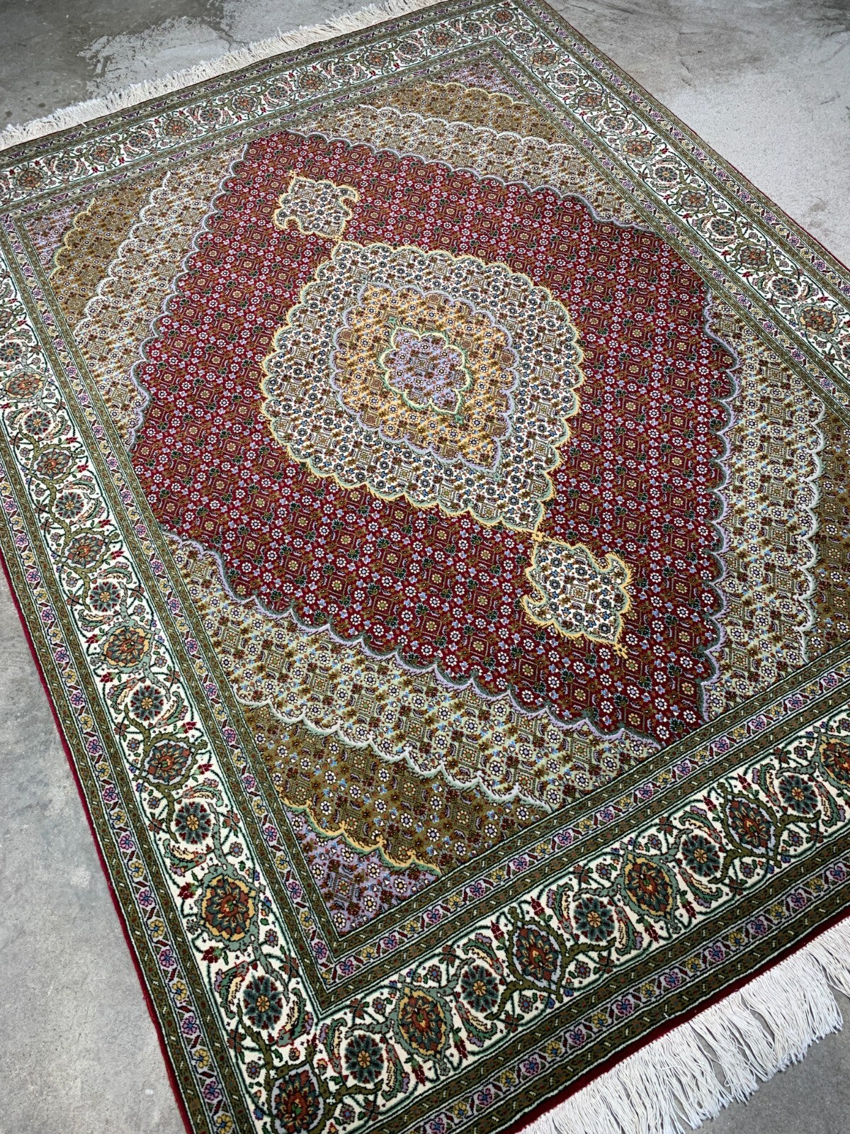 5'x6'8" Fine Hand-Knotted Wool & Silk Blend Tabrize Mahi Carpet - Area Rug