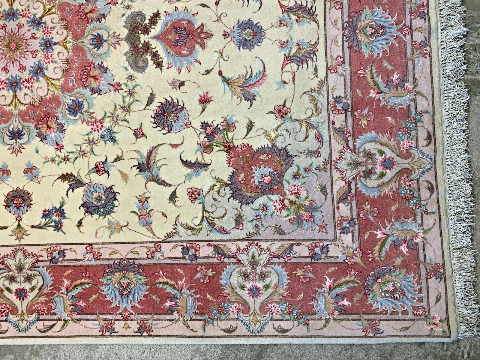 4'11"x7'4" Very Fine Hand-Knotted Wool & Silk Blend Tabrize Carpet - Area Rug