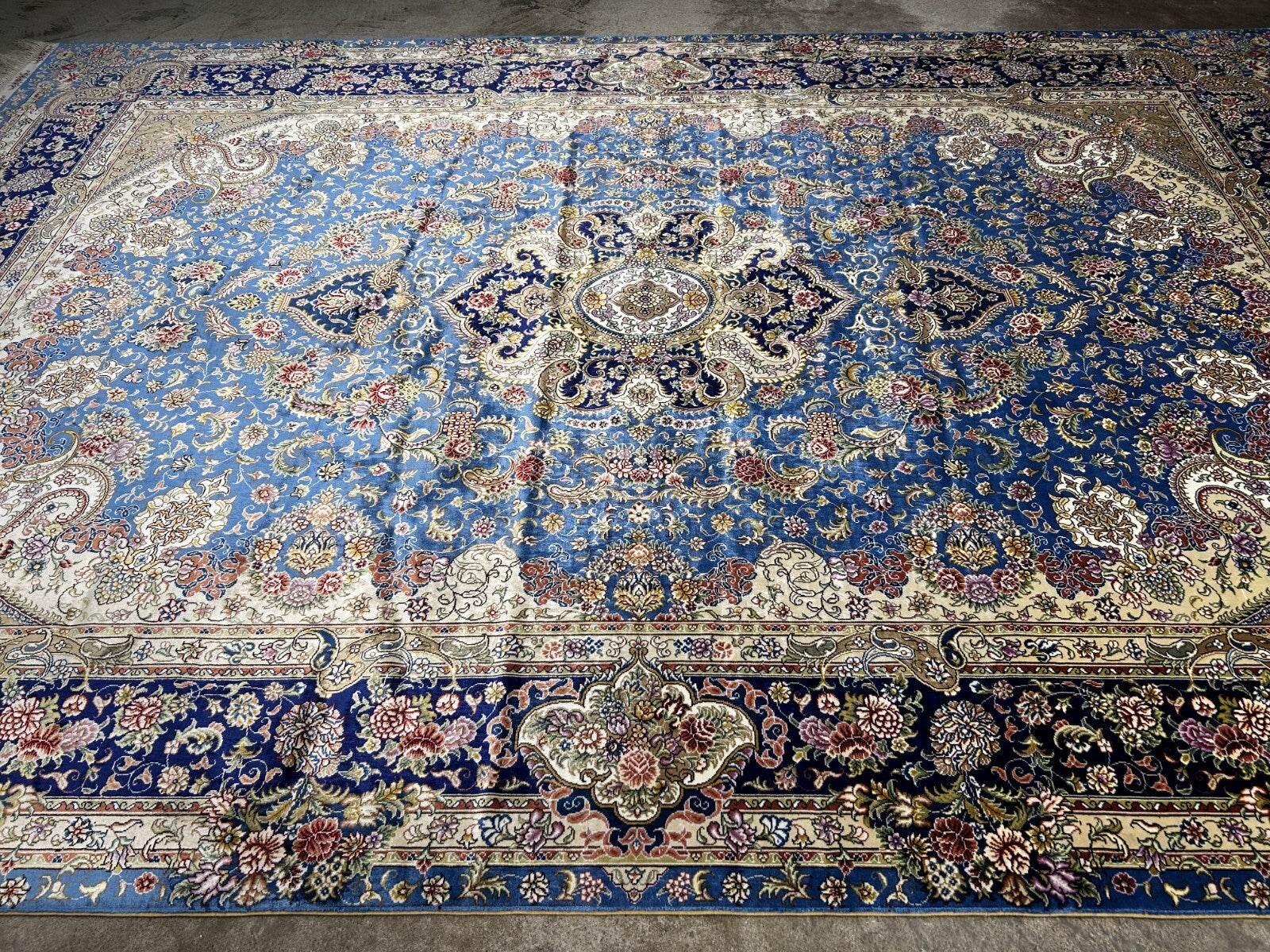 6'x9' Exquisite Hand-Knotted 100% Silk Oriental Rug