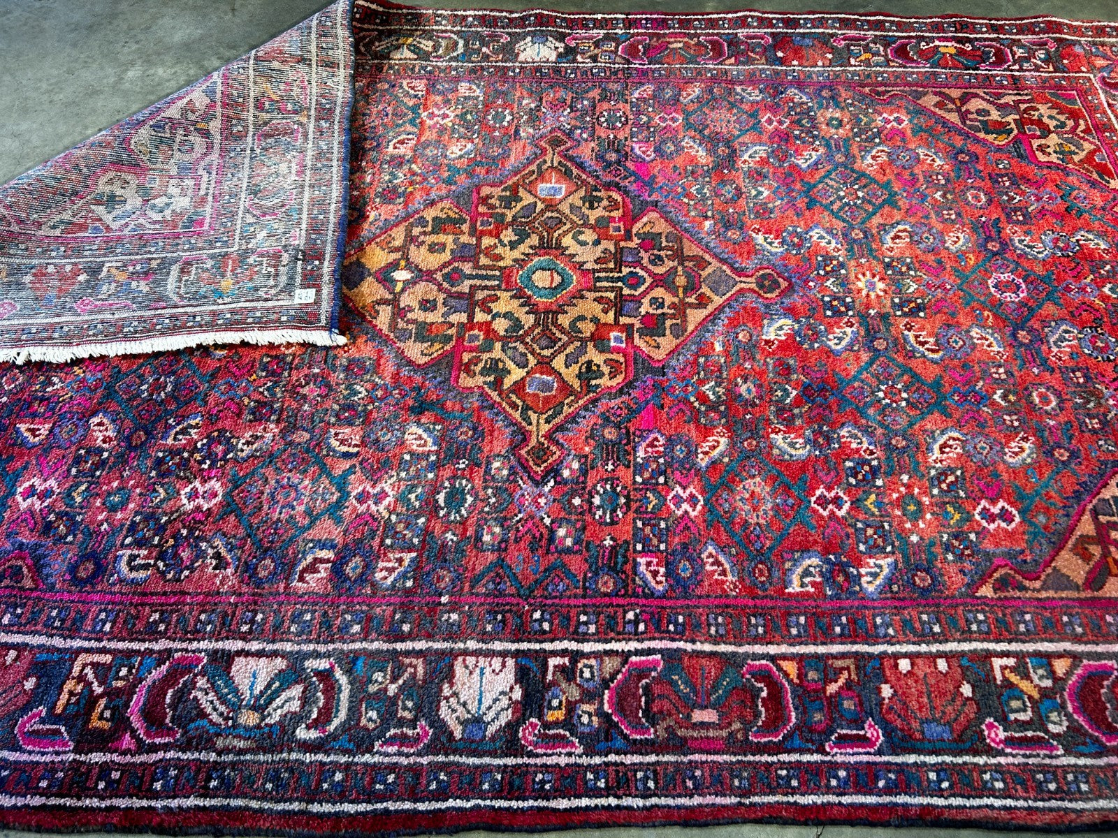 5'1" x 8'1" Hand-Knotted 100% Wool Pile Hamadane Sennehe Area Rug