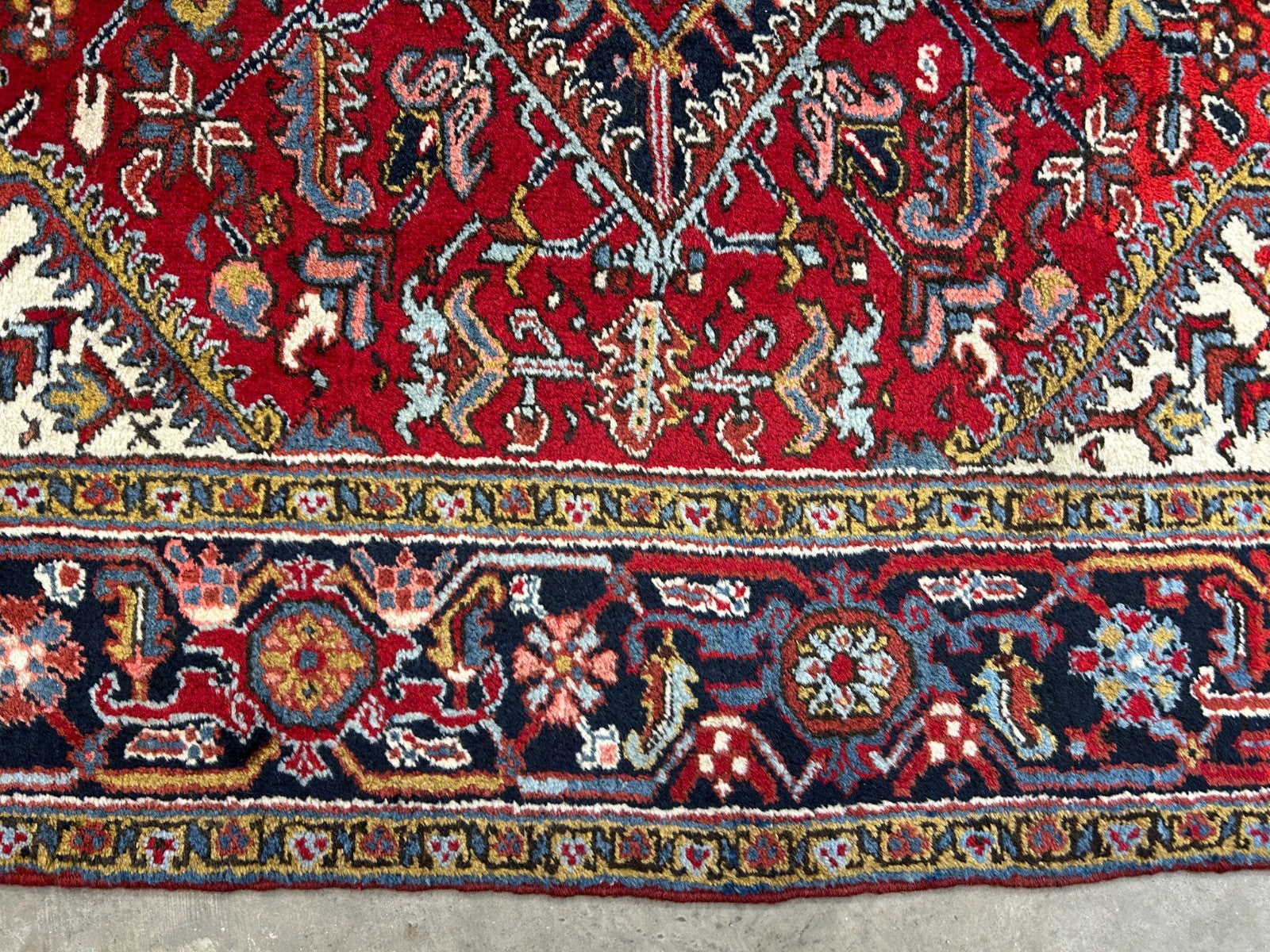 8'2"x10'8" Vintage Hand-Knotted 100% Wool Pile Herize Area Rug - Carpet