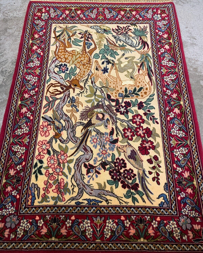 2'4"x3'7" Fine Hand-Knotted Wool & Silk Isfahane Pictorial Rug - Area Carpet