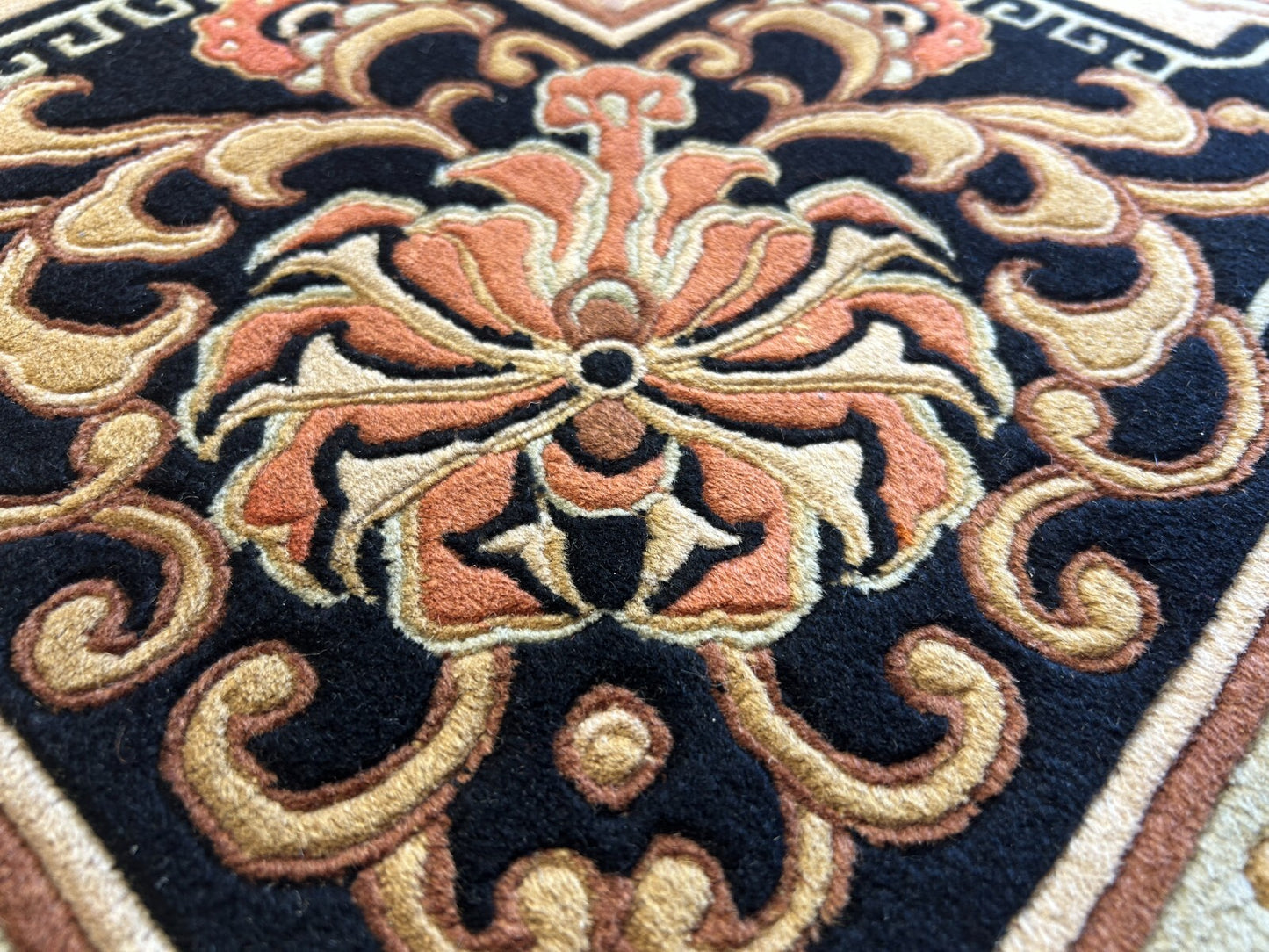 9'x12' Hand-Knotted 100% Wool Pile Oriental Rug