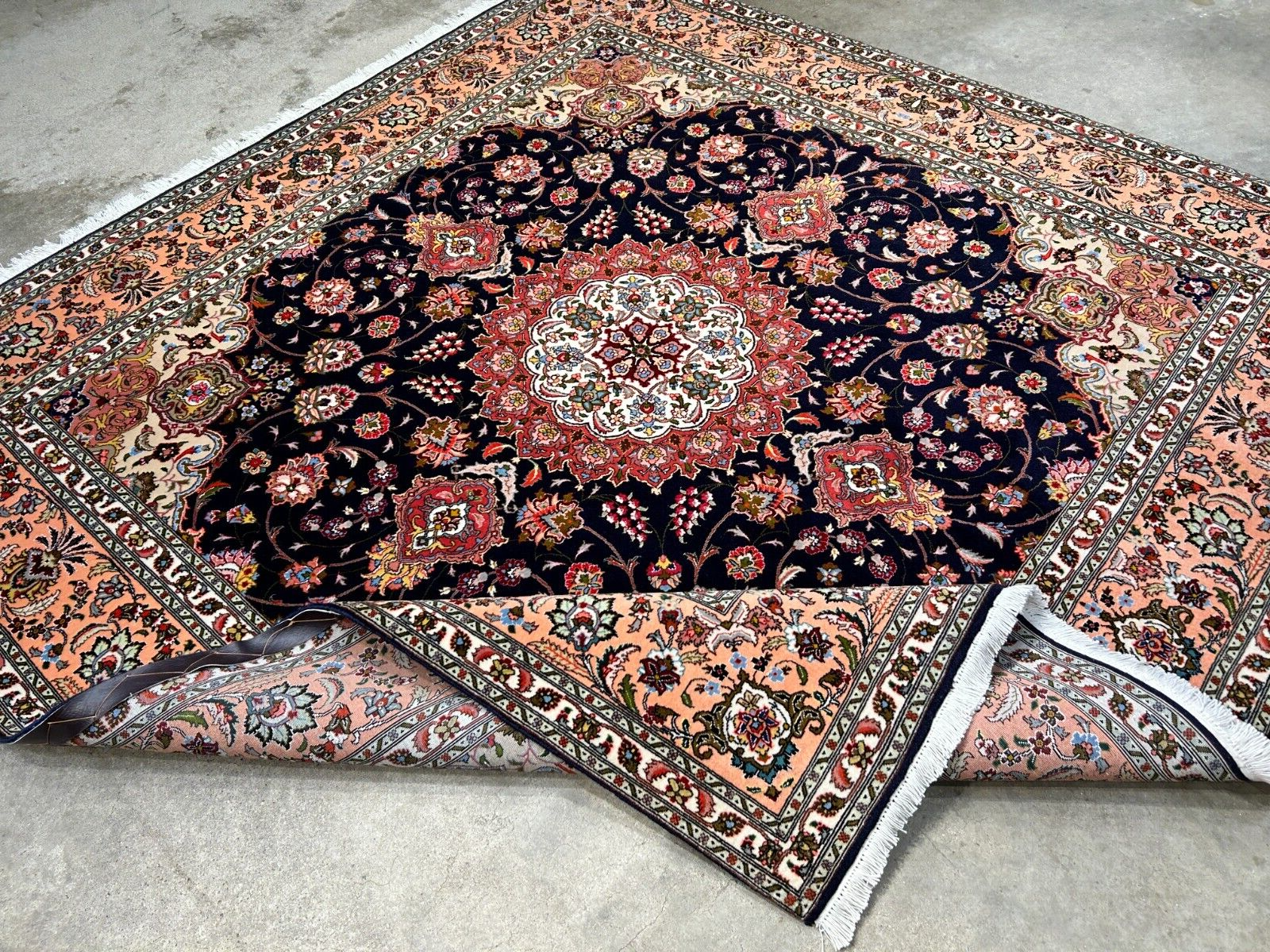 6'5"x6'7" Fine Hand-Knotted Wool & Silk Tabrize Rug - Area Carpet