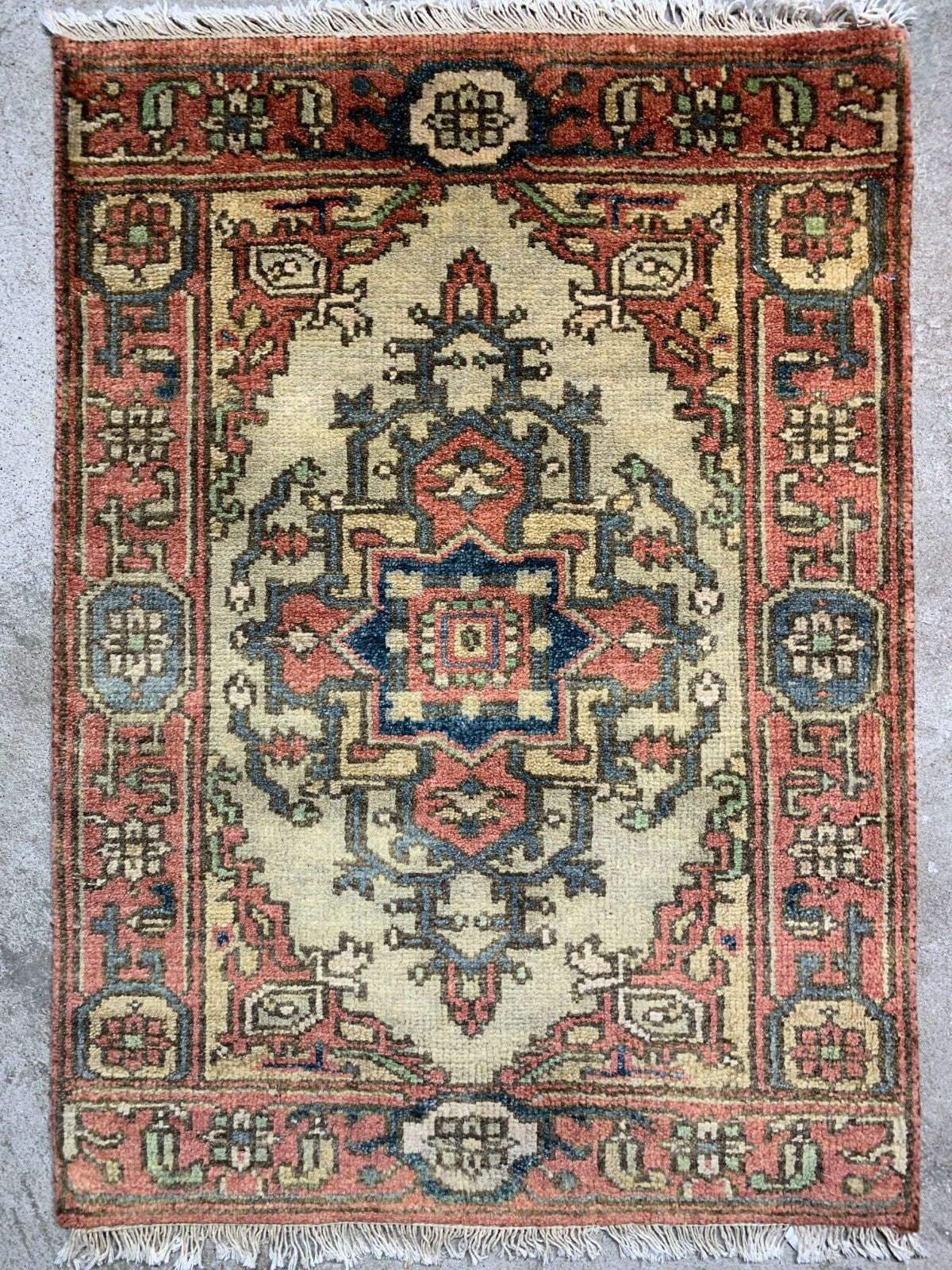2'x3' Hand-Knotted 100% Wool Herize Design Carpet - Area Rug