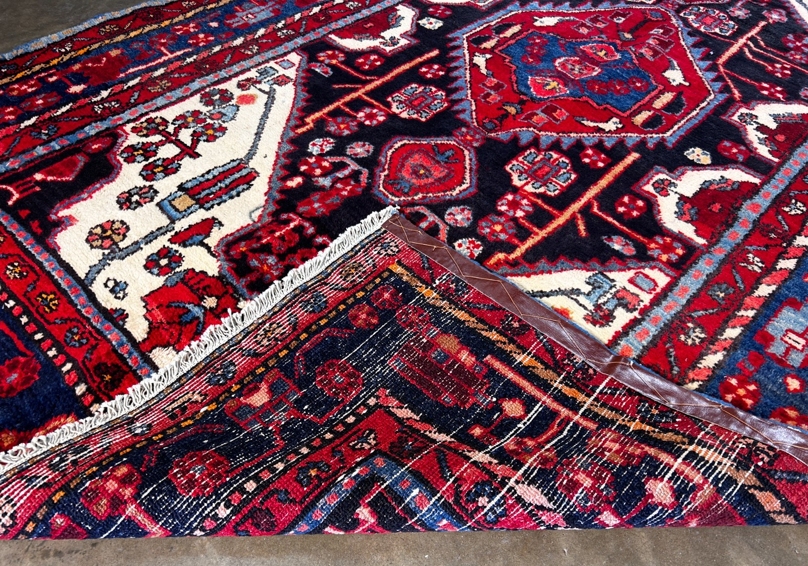 5'2" x 9'2'' Hand-Knotted 100% Lamb Wool Pile Nahavande Area Rug - Carpet