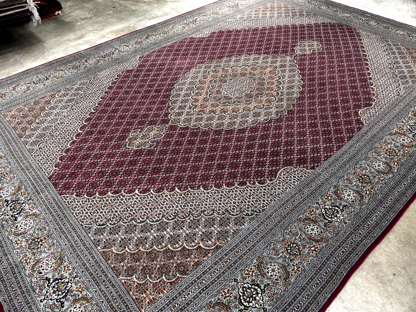 8'4"x11'6" Hand-Knotted Silk & Wool Tabrize Fish Style Area Rug - Carpet