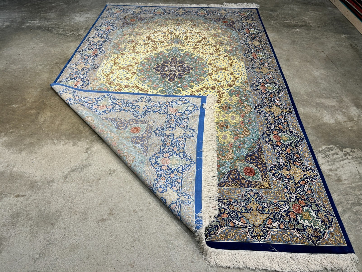 6'5"x10'4" Exquisite Extra-Fine Hand-Knotted 100% Silk Qume Carpet - Area Rug