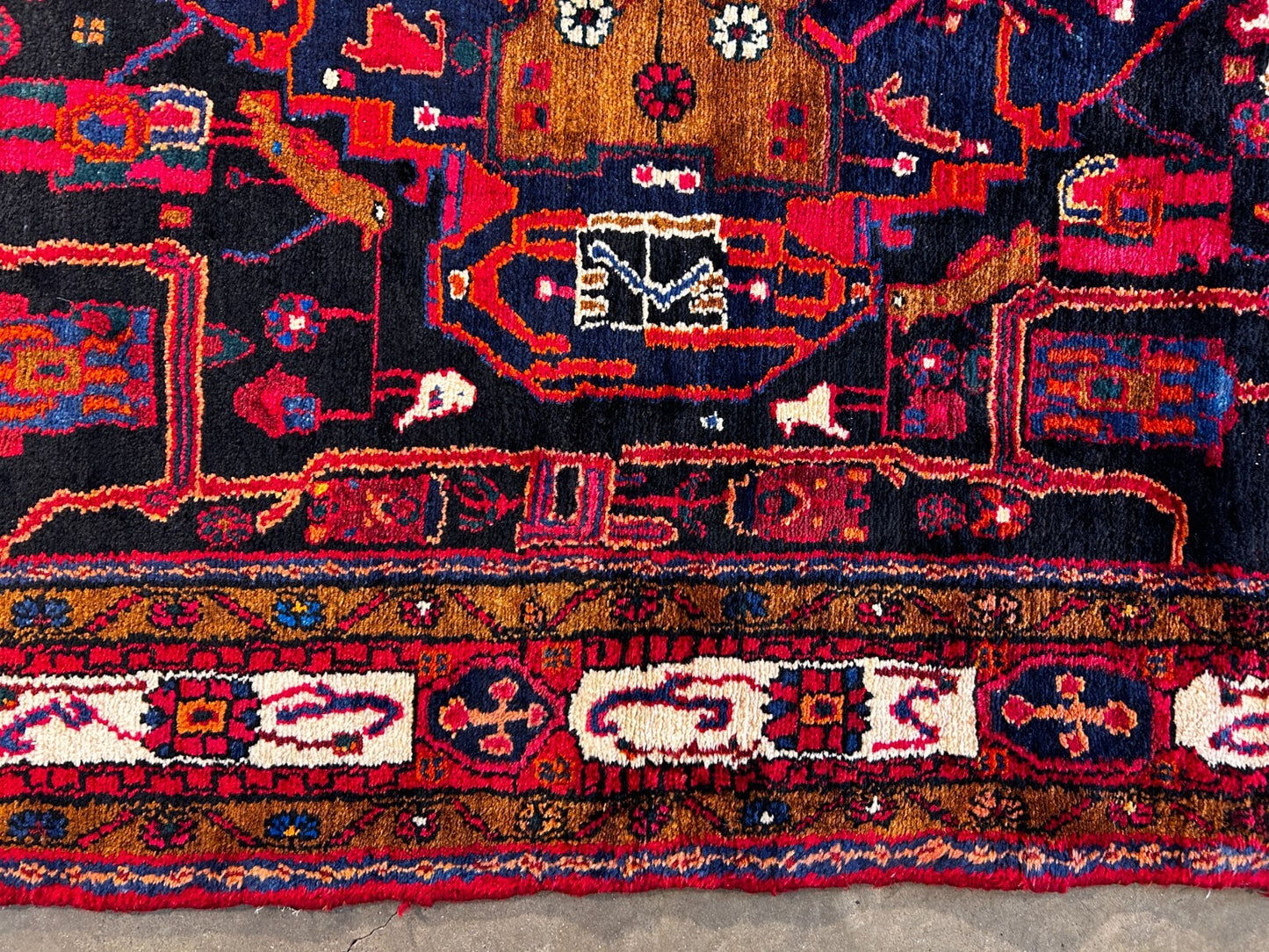 5'7" x 10'6" Hand-Knotted 100% Wool Pile Nahavande Area Rug - Carpet