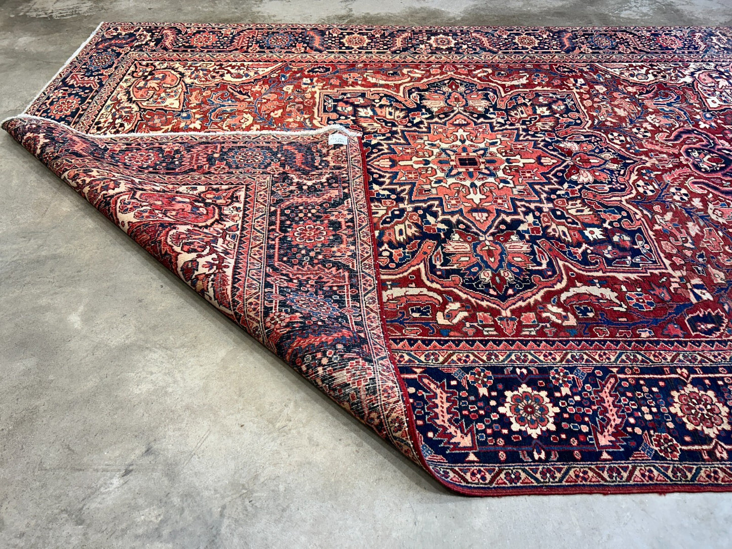 8'5"x11'9" Hand-Knotted 100% Wool Pile Herize Rug