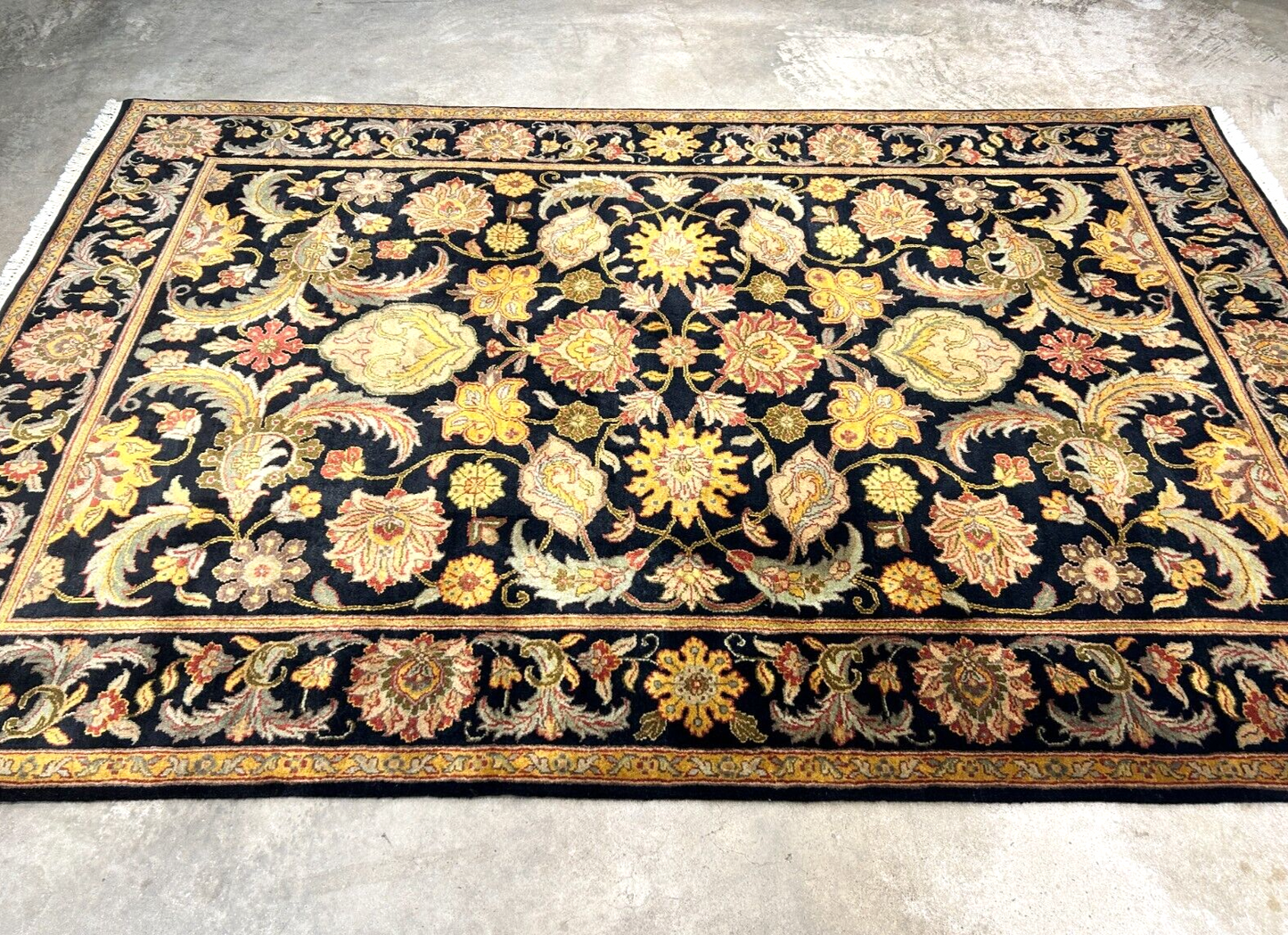 6'1"x9'1" Hand-Knotted 100% Wool Pile Agra Carpet - Area Rug