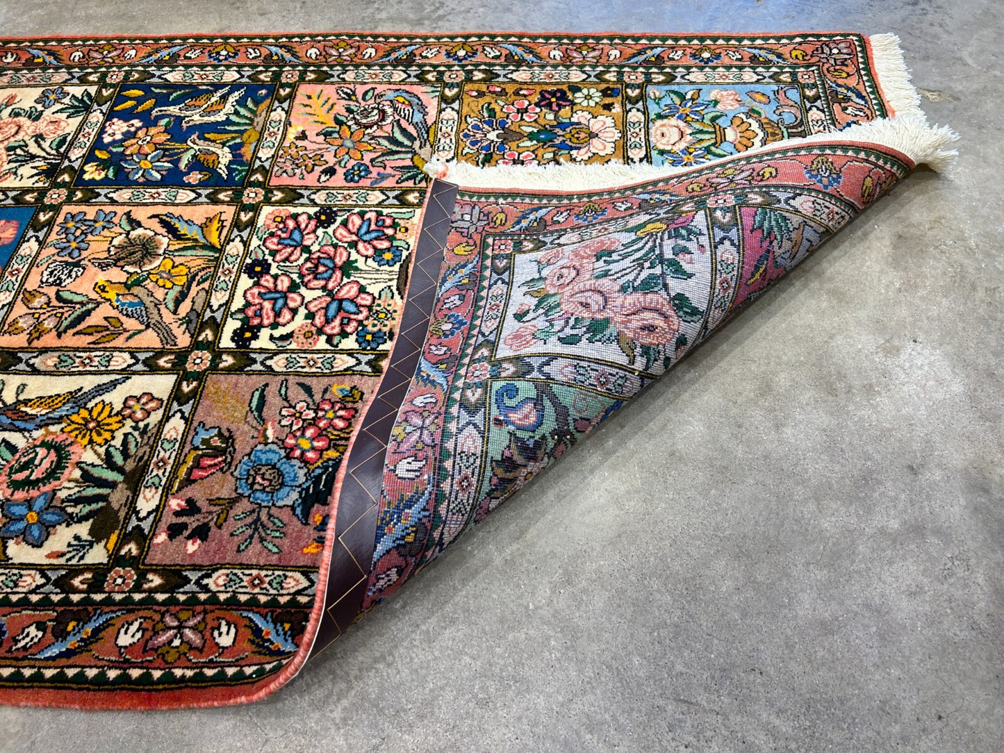 3'5"x5'2" Hand-Knotted 100% Lamb Wool Bakhtiarie Carpet - Area Rug