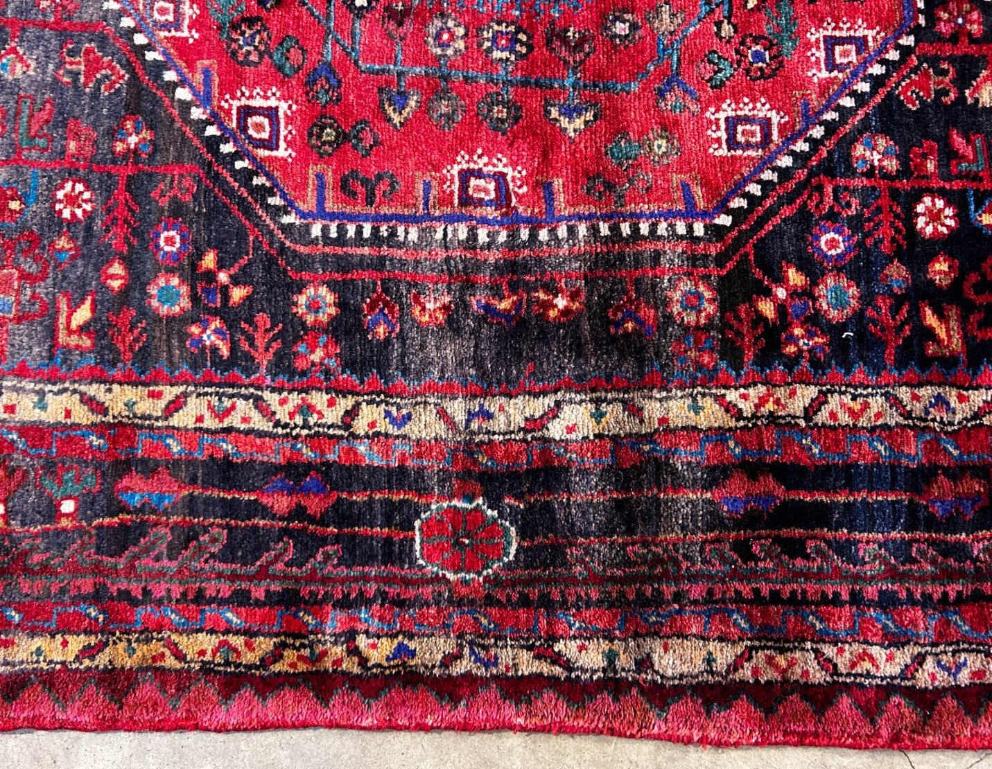 5'0" x 9'5" Hand-Knotted 100% Wool Pile Nahavande Area Rug - Carpet