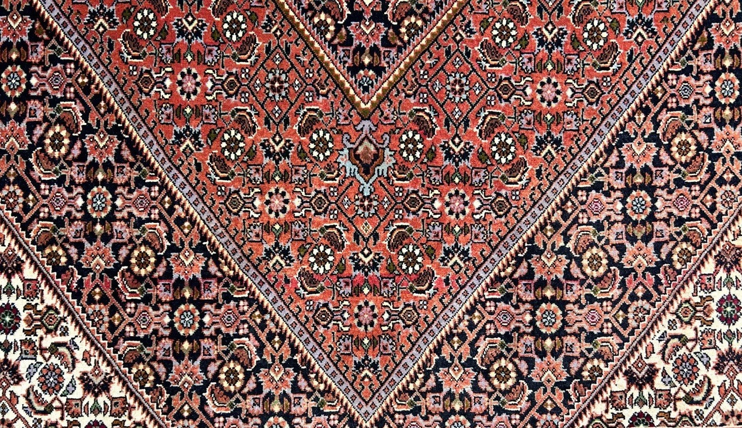 3'7"x5'8" Hand-Knotted 100% Wool Pile Persiane Bijare Rug