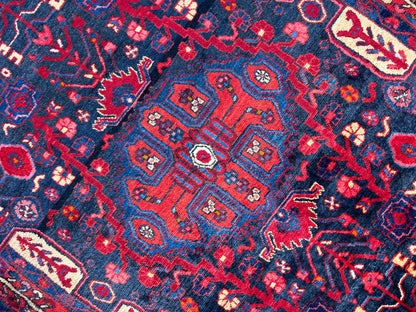 5'4" x 9'7" Hand-Knotted 100% Wool Pile Nahavande Area Rug