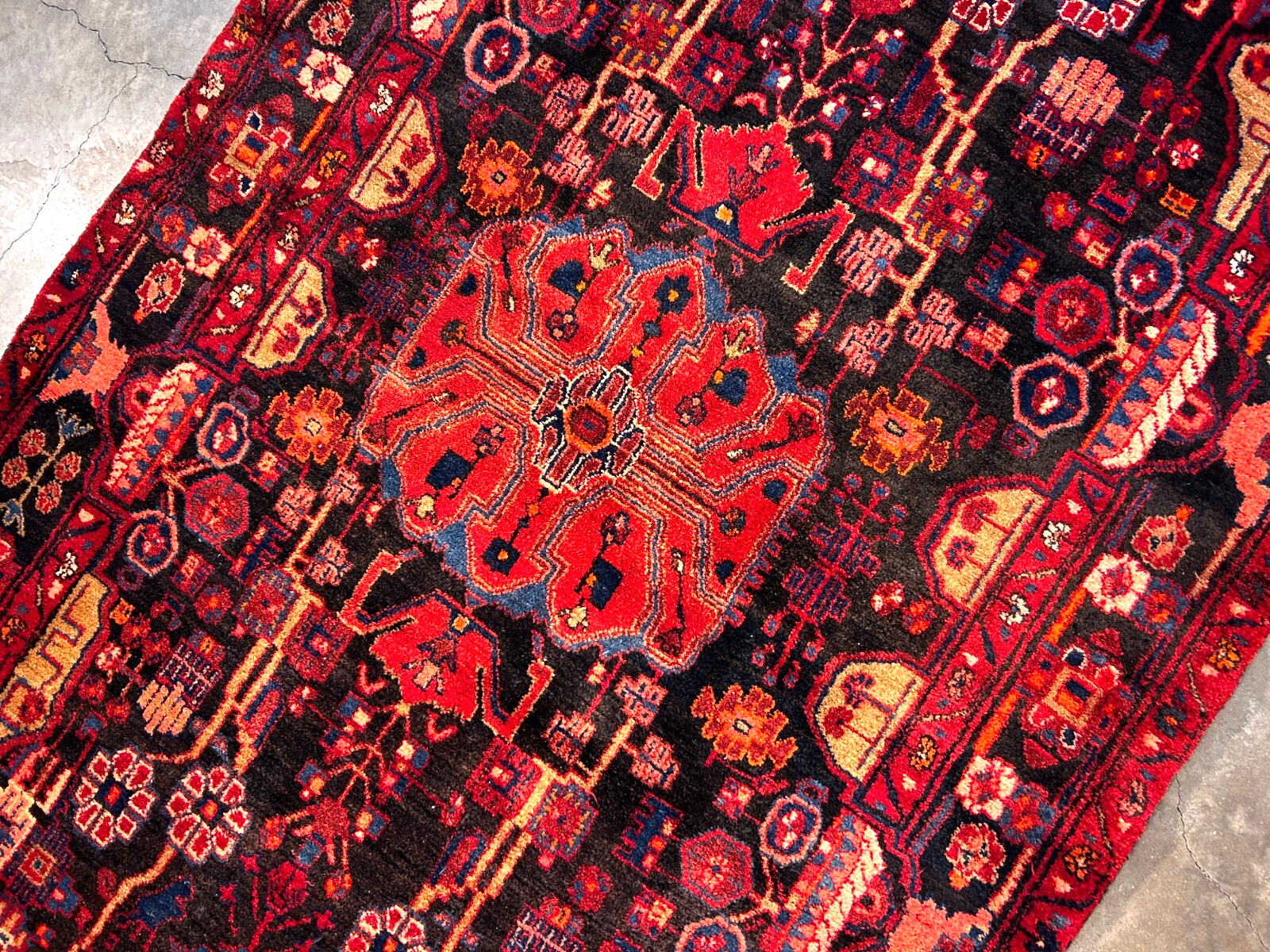 5'0" x 9'6" Hand-Knotted 100% Wool Pile Nahavande Area Rug - Carpet