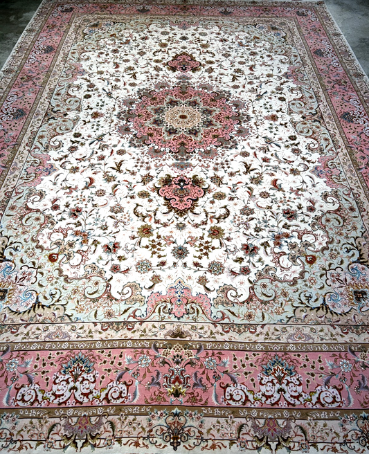 8'2"x11'8" Extra Fine 80-Raj Hand-Knotted Wool & Silk Tabrize Rug