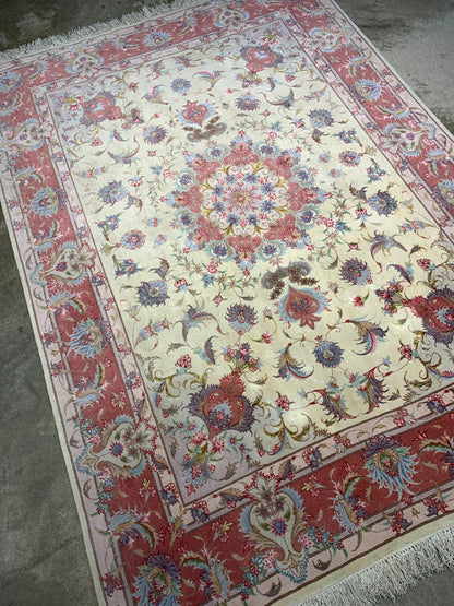4'11"x7'4" Very Fine Hand-Knotted Wool & Silk Blend Tabrize Carpet - Area Rug