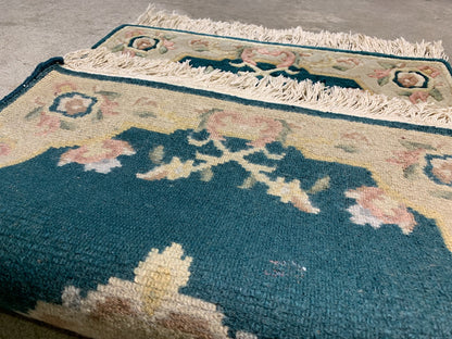 2'2"x3'3" Hand-Knotted 100% Wool Oriental Rug - Area Carpet