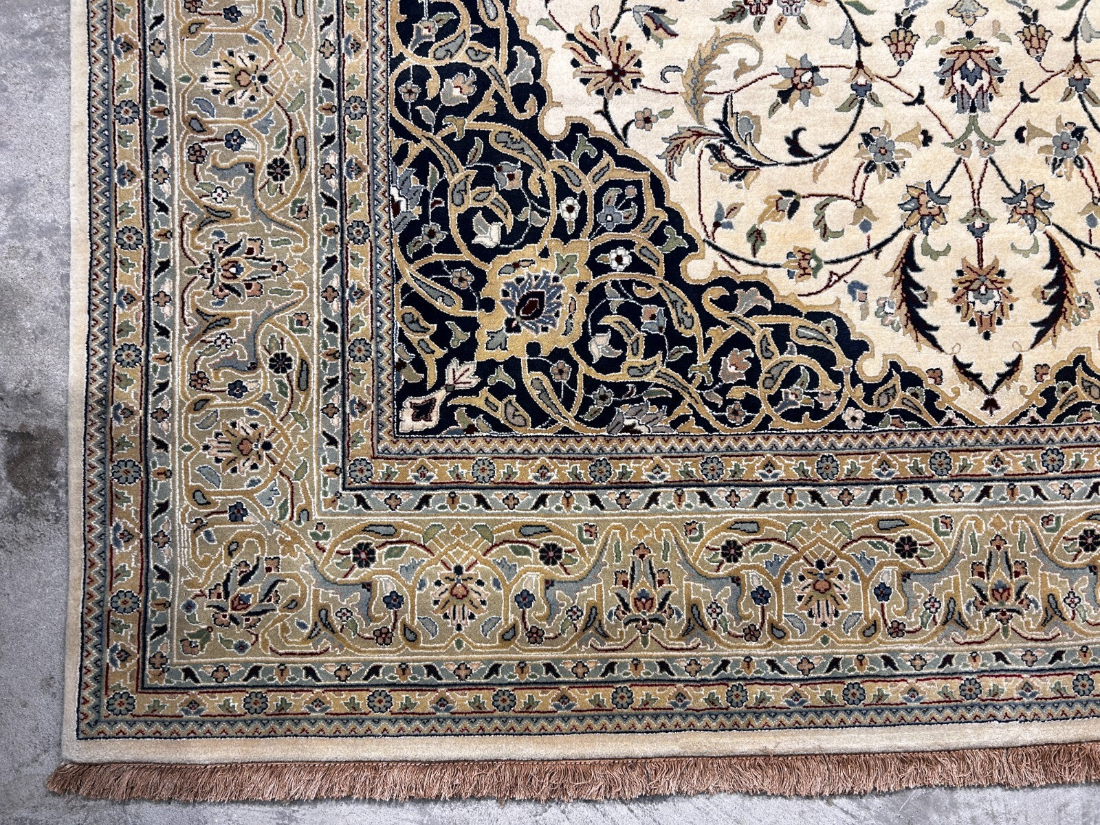 8'1"x12'1" Very Fine Hand-Knotted 100% Wool India Naine Rug - Area Carpet