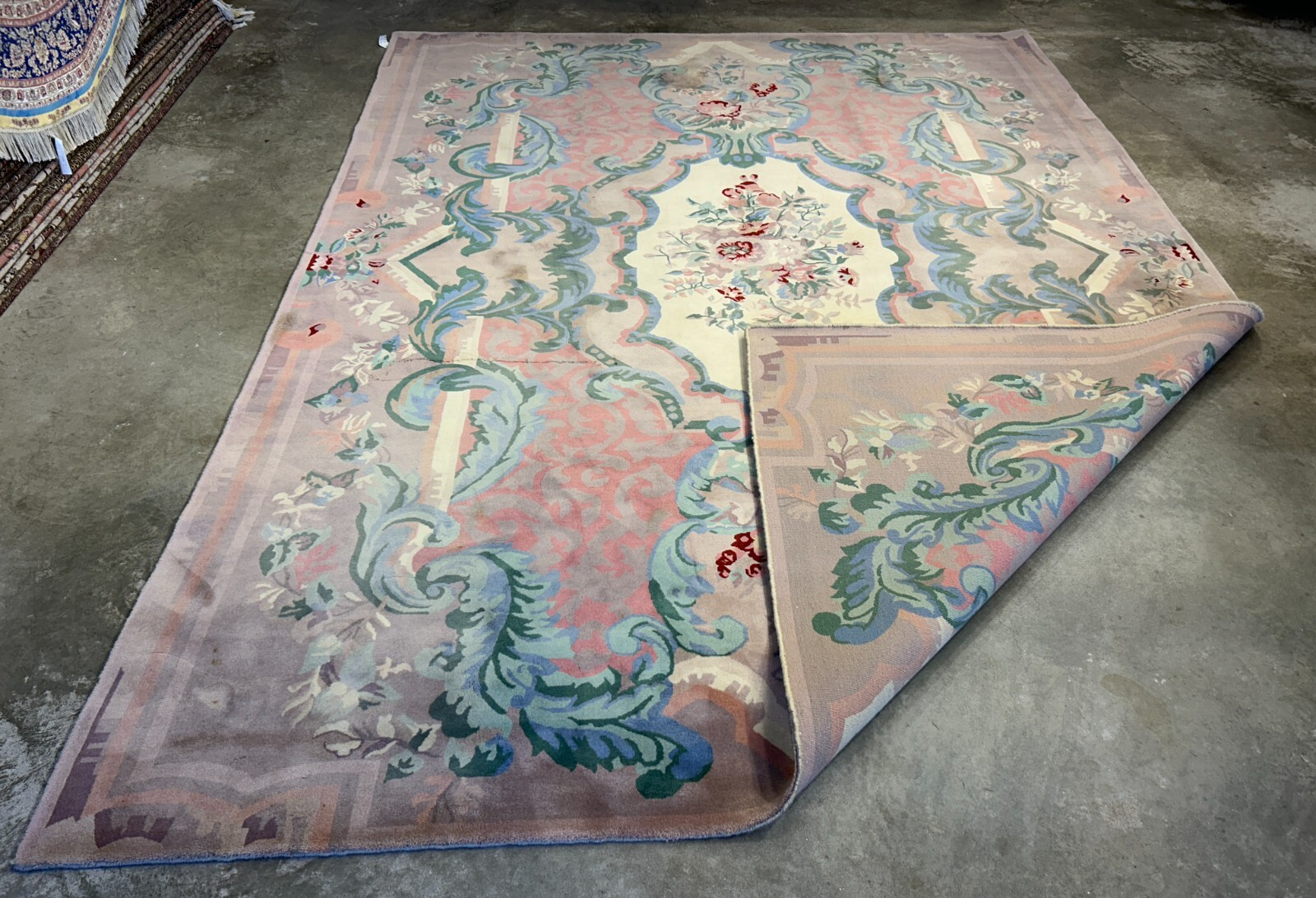 8'9"x11'10" Hand-Knotted 100% Wool Pile Oriental Rug  (Some stains on the Rug)