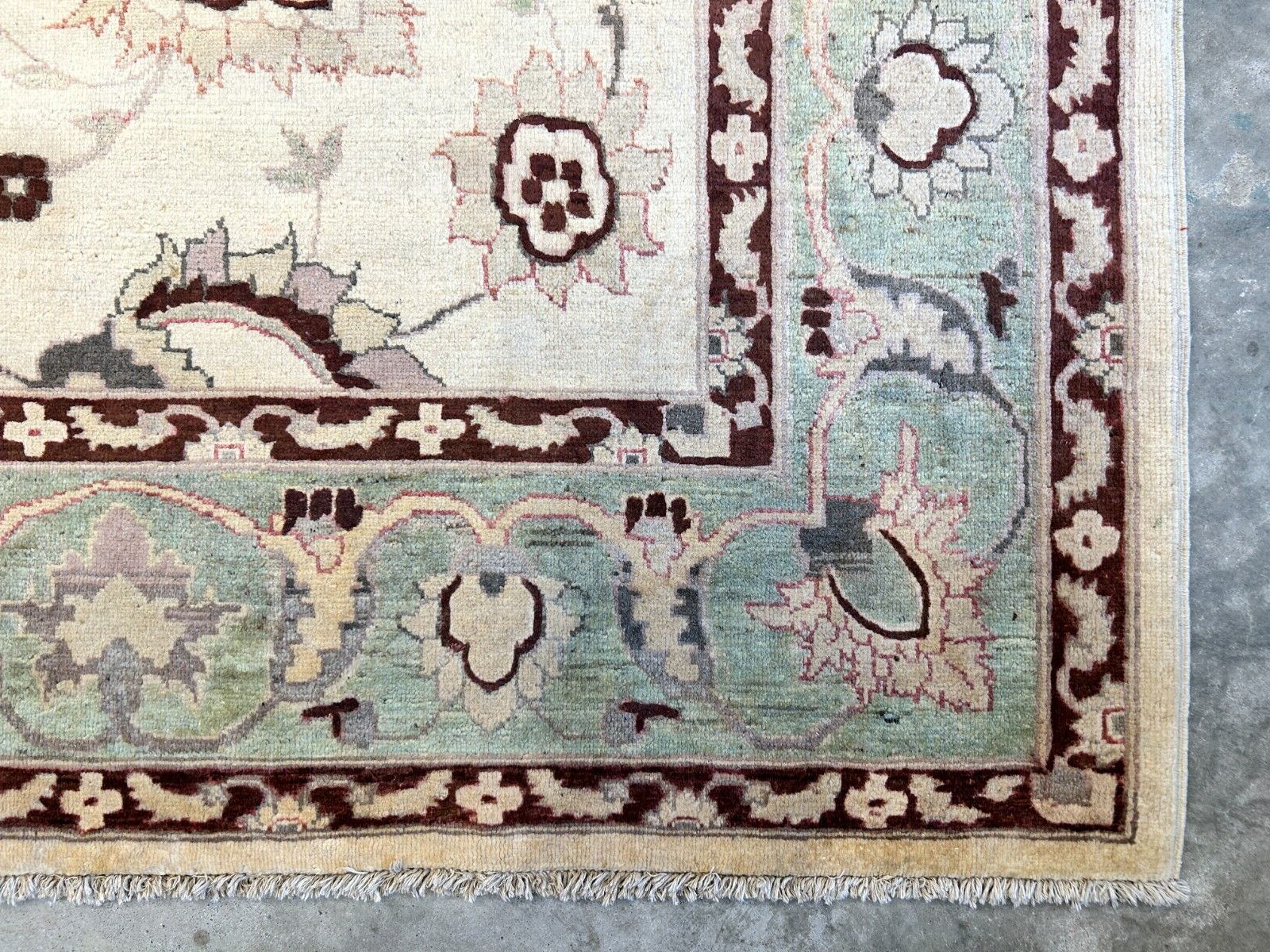 7'1"x9'1" Hand-Knotted 100% Wool Pile Indian Arut Carpet - Area Rug