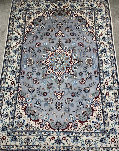2'10"x4'0'' Hand-Knotted Very Fine Silk & Wool Naine Area Rug