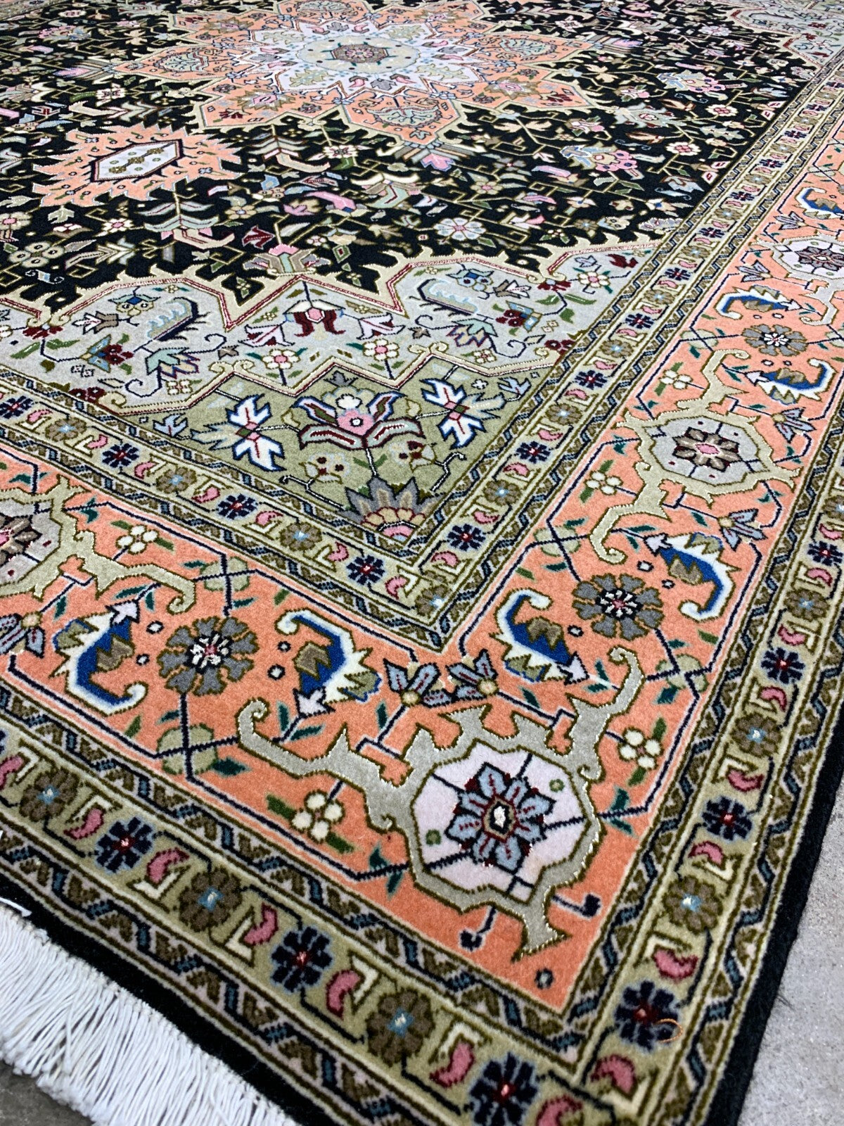 4'11"x6'6" Very Fine Hand-Knotted Wool & Silk Blend Tabrize Area Rug