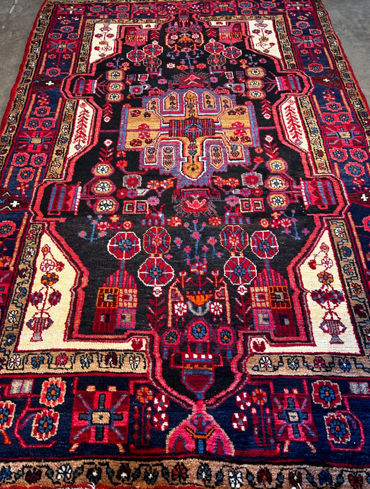 5'3" x 8'1'' Hand-Knotted 100% Lamb Wool Nahavande Area Rug