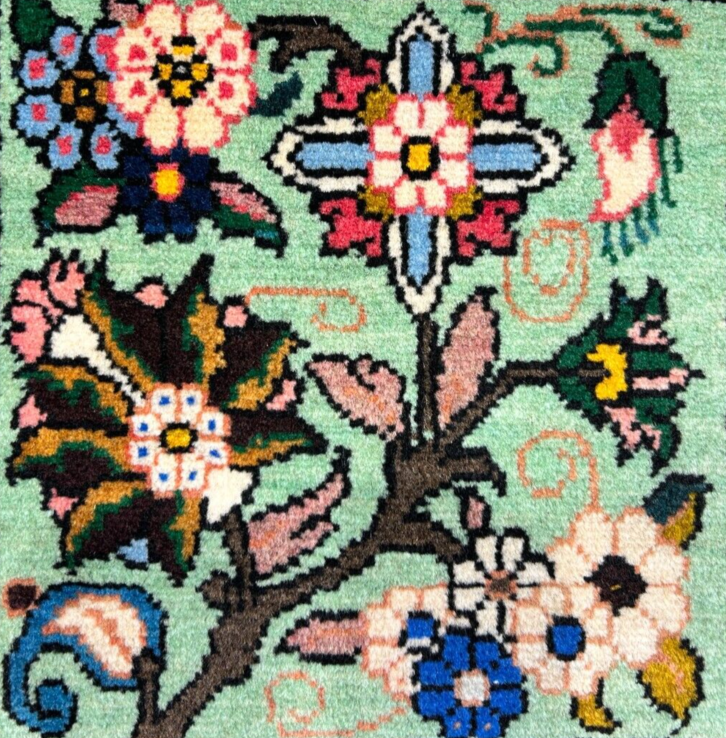 3'5"x5'2" Hand-Knotted 100% Lamb Wool Bakhtiarie Carpet - Area Rug