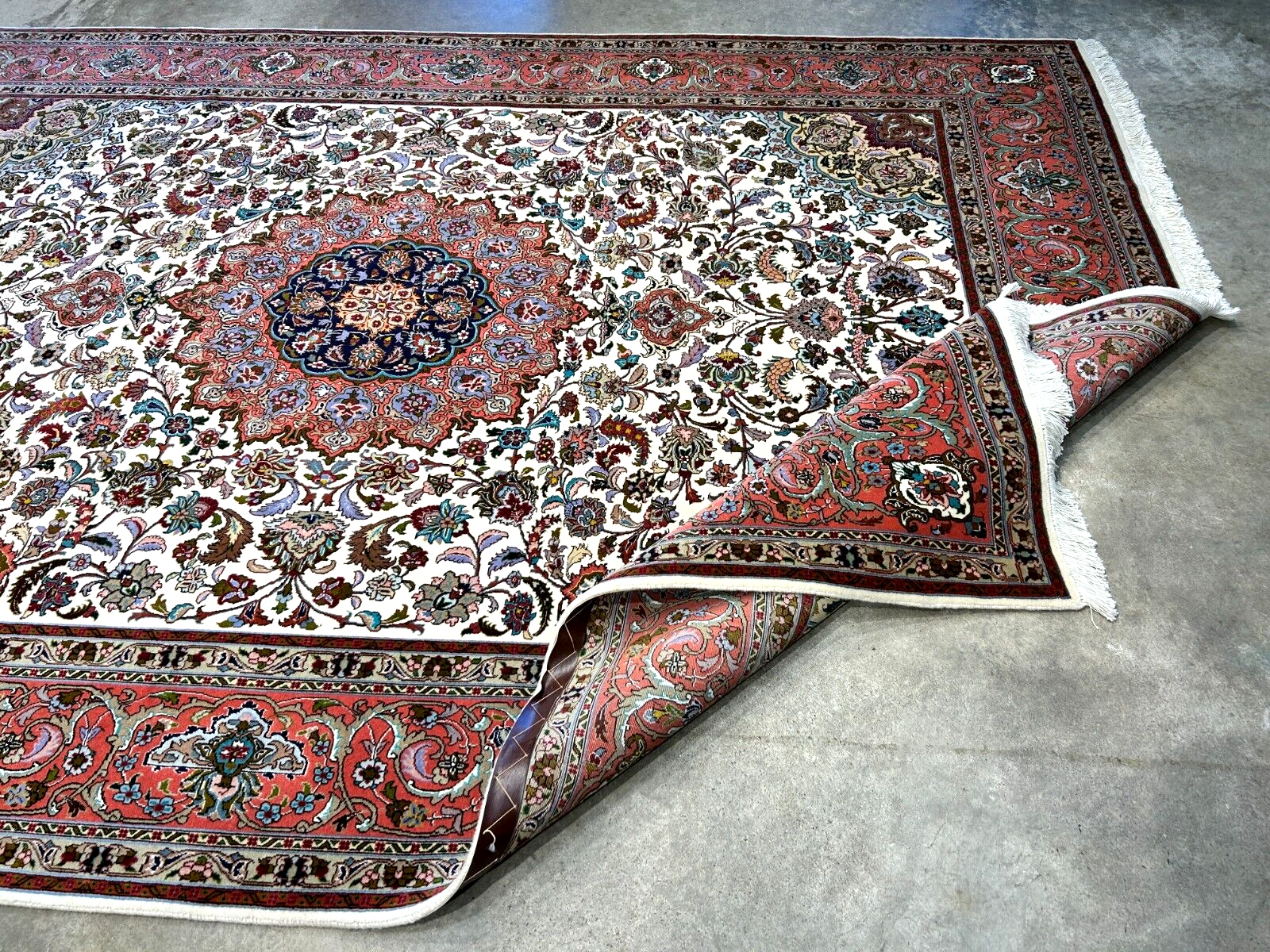7'0"x10'8" Fine Hand-Knotted Wool & Silk Blend Tabrize Carpet - Area Rug