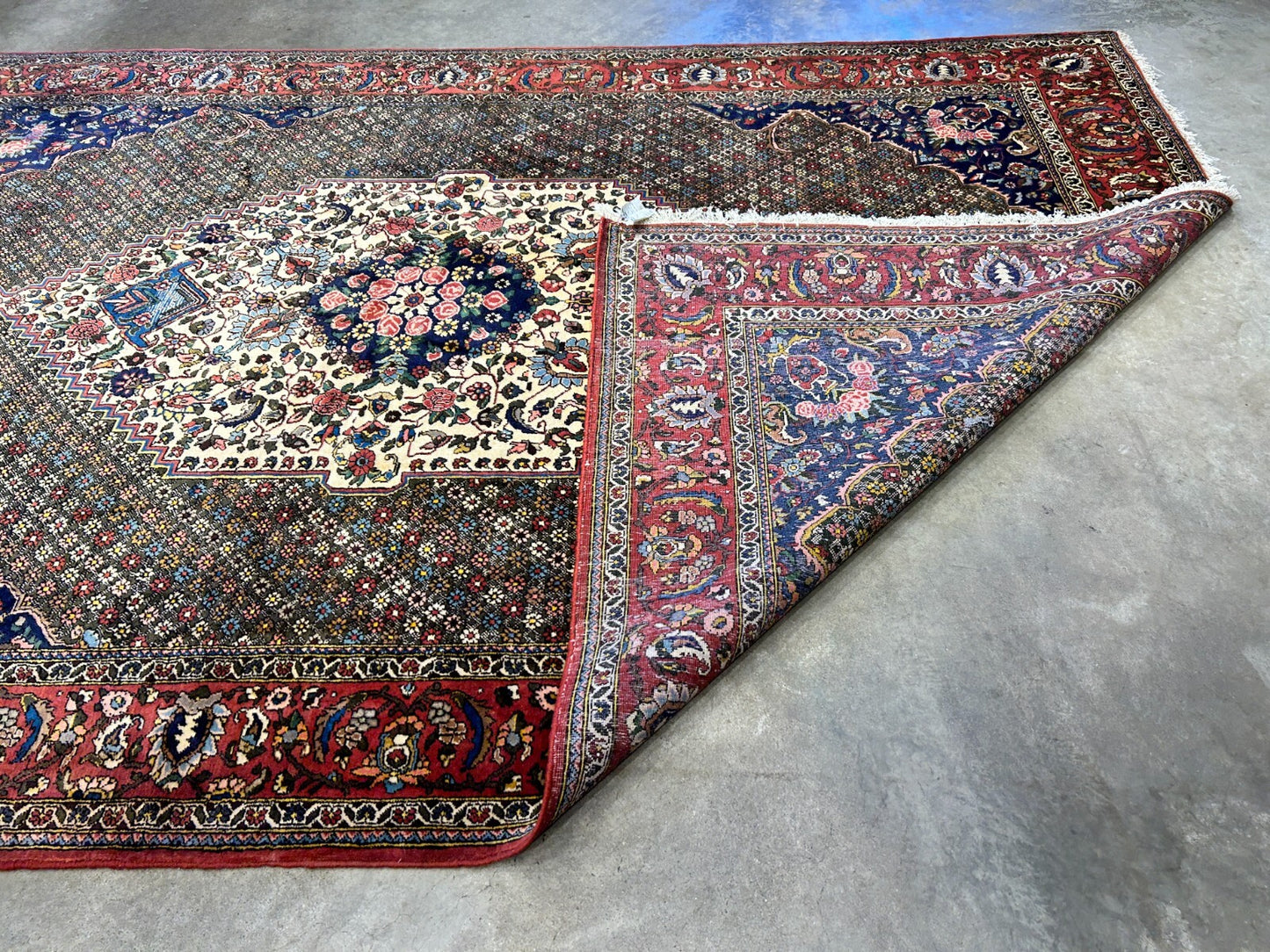 6'6"x10'0" Hand-Knotted 100% Wool Pile Bakhtiarie Carpet - Area Rug