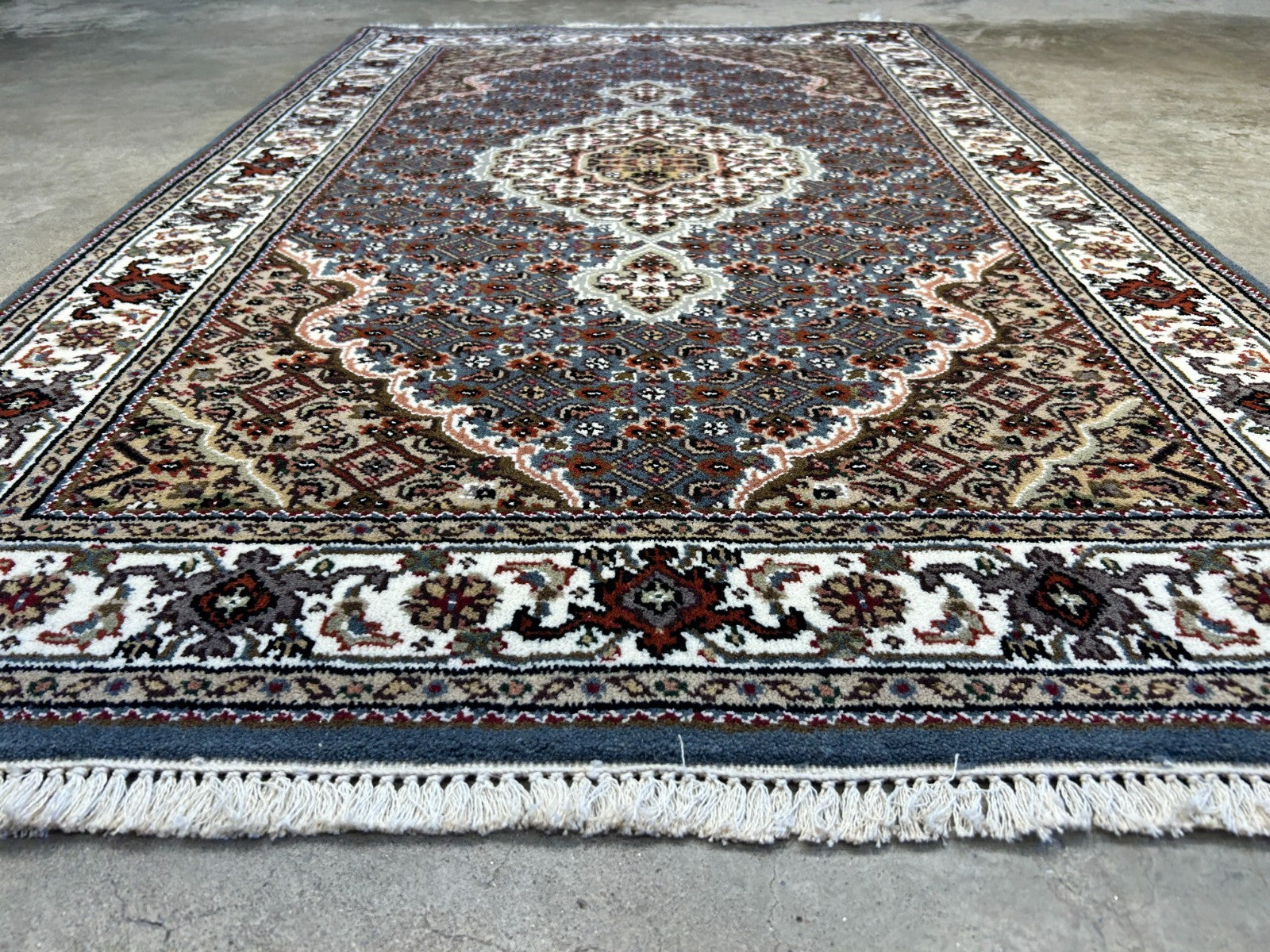 3'1"x4'10" Hand-Knotted Wool & Silk Pile Tabrize Mahi Rug