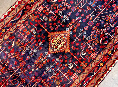 5'5" x 10'4" Hand-Knotted 100% Wool Pile Nahavande Area Rug