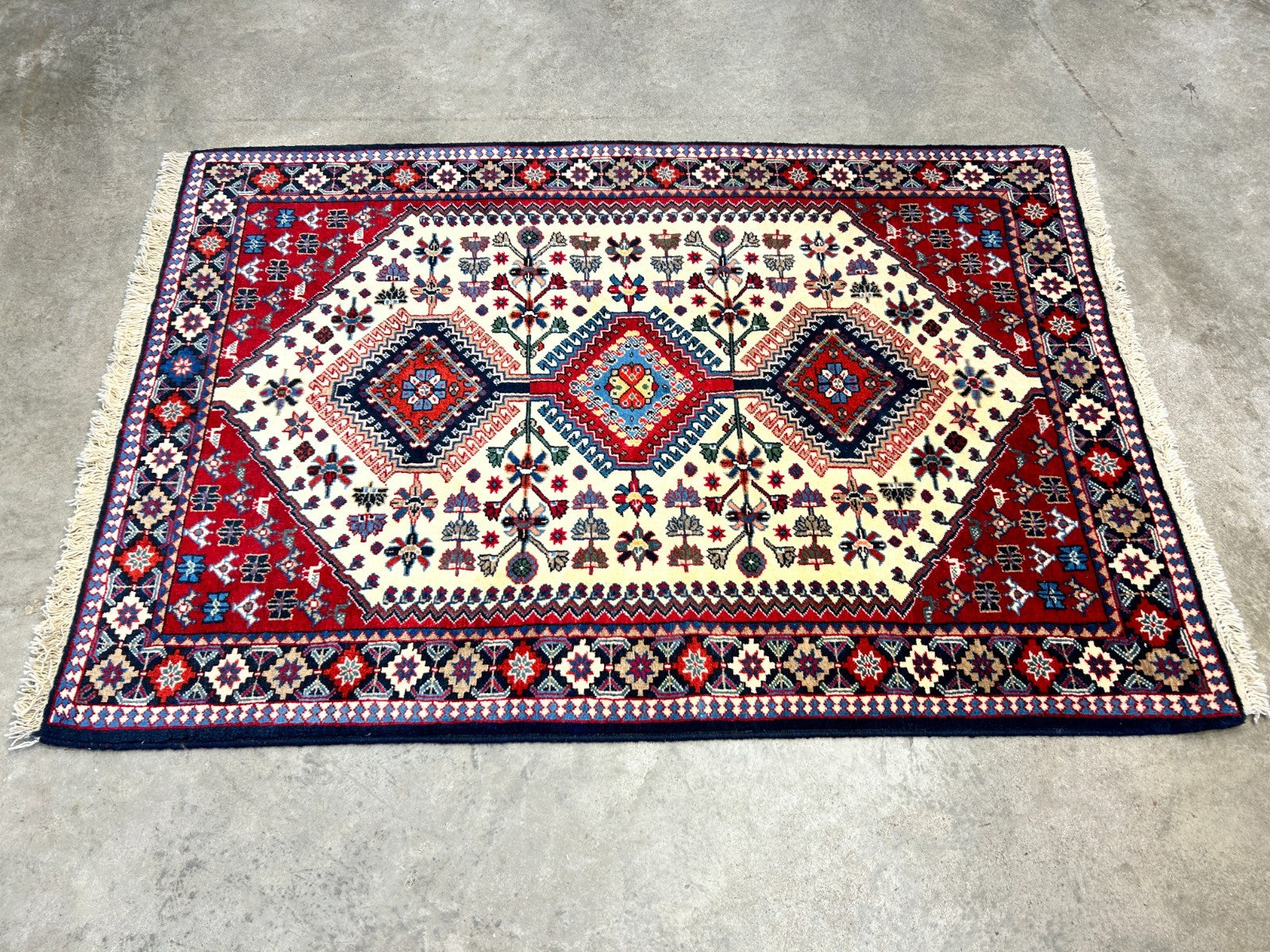 3'5"x5' Hand-Knotted 100% Wool Pile Yalamehe Rug