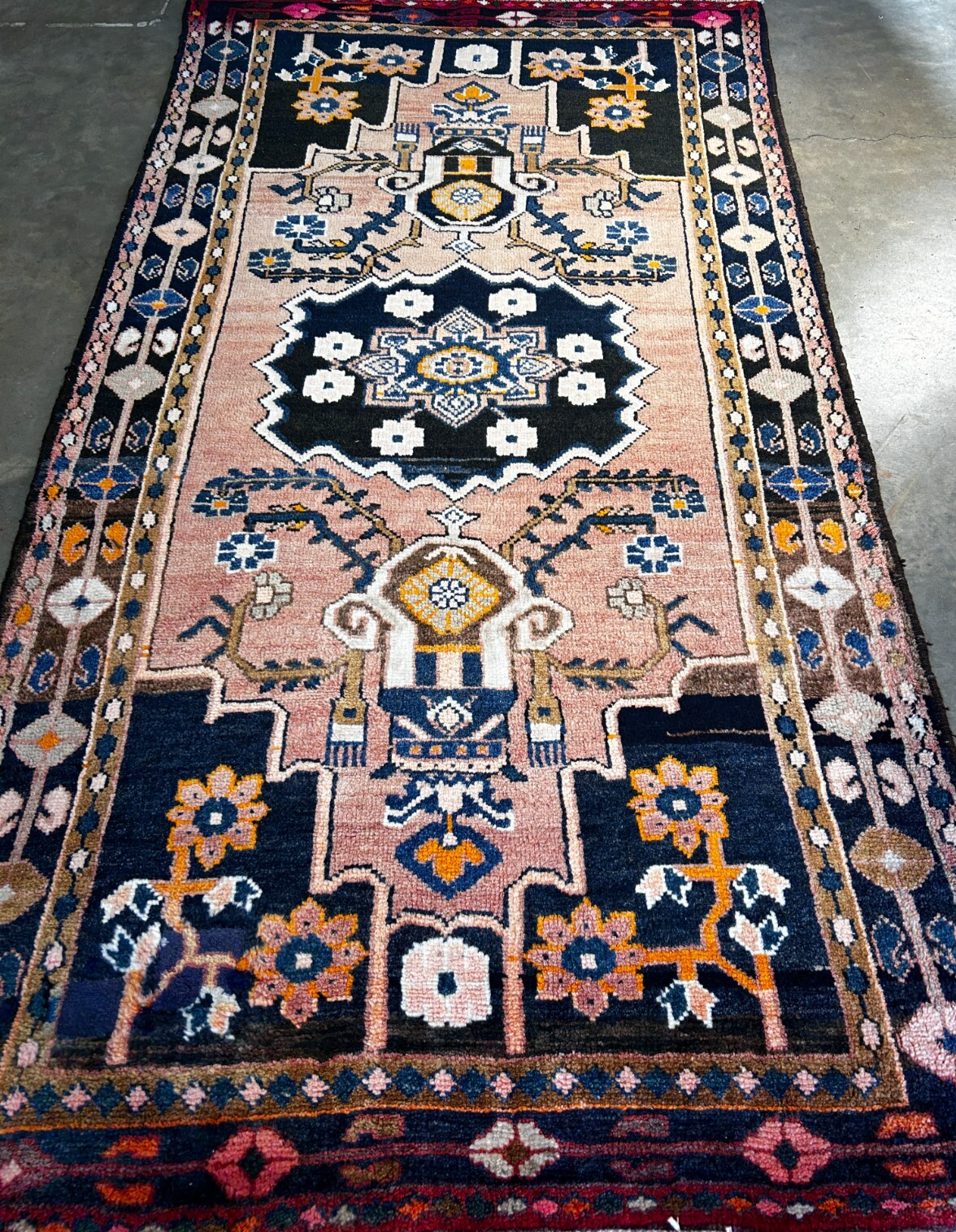 4'1" x 7'9'' Hand-Knotted 100% Wool Hamadane Area Rug