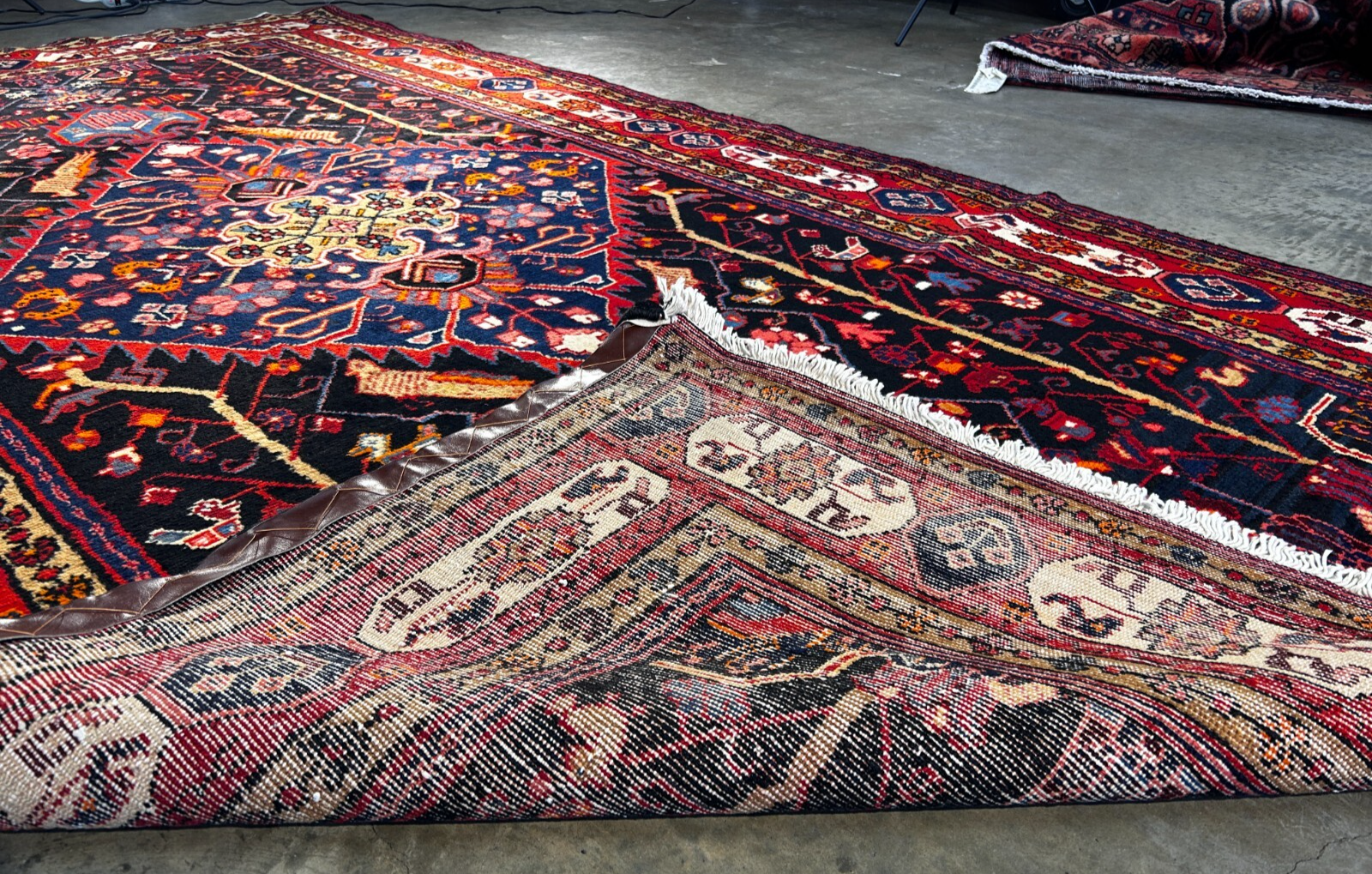 5'6" x 10'5" Hand-Knotted 100% Wool Carpet - Nahavande Area Rug
