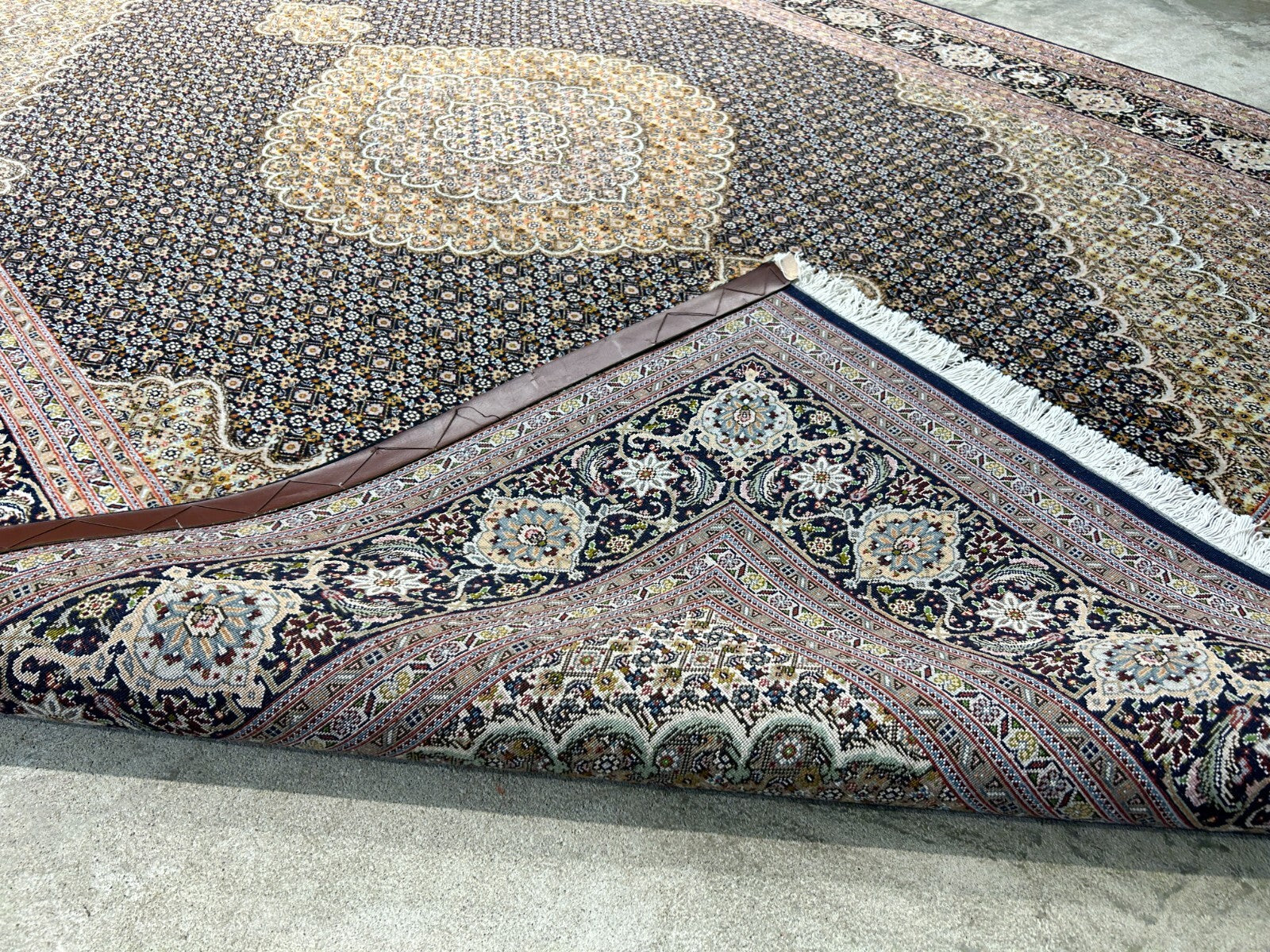 6'6"x9'9" Fine Hand-Knotted Wool & Silk Blend Tabrize Mahi Carpet - Area Rug