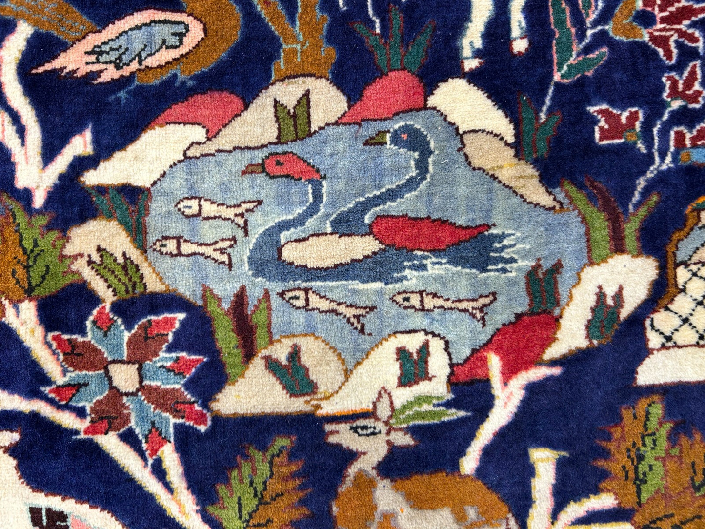 8'4"x11'10" Hand-Knotted 100% Wool Pile Pictorial Kolyayie Rug