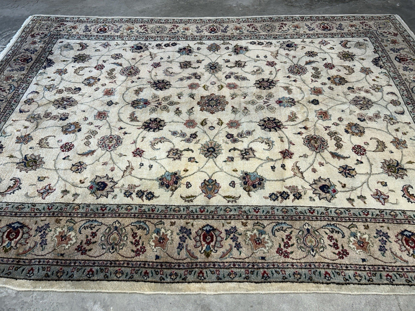 7’x9’11” Vintage Hand-Knotted 100% Wool Pile Tabrize Area Rug - Carpet