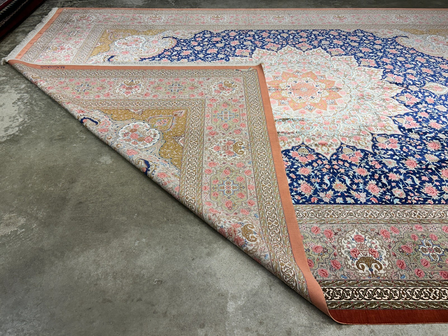 9'11"x13'6" Exquisite Signed Hand-Knotted 100% Silk Qume Rug