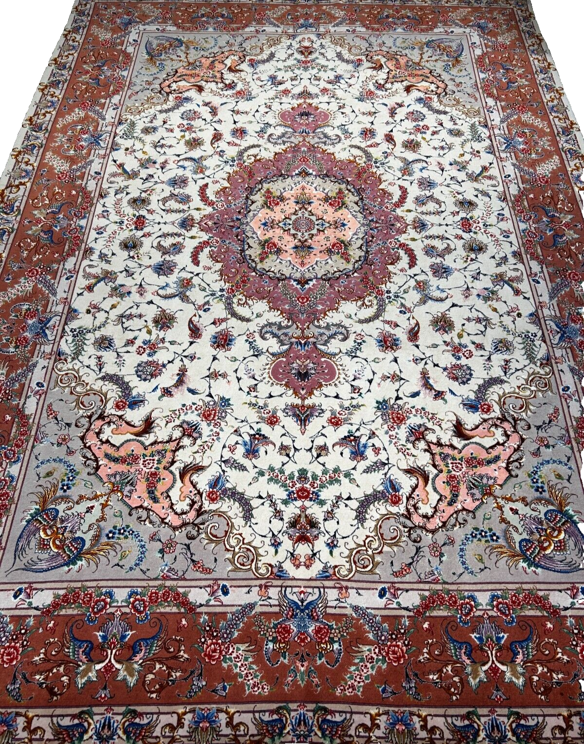 8'1"x11'7" Extra Fine Hand-Knotted Wool & Silk Oriental Rug - Area Carpet
